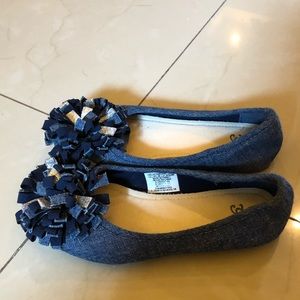 Girls flats size 11